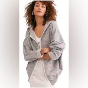 Free people In Bloom Knit Hoodie Womens Sweater Size Medium Oversized Gray/White